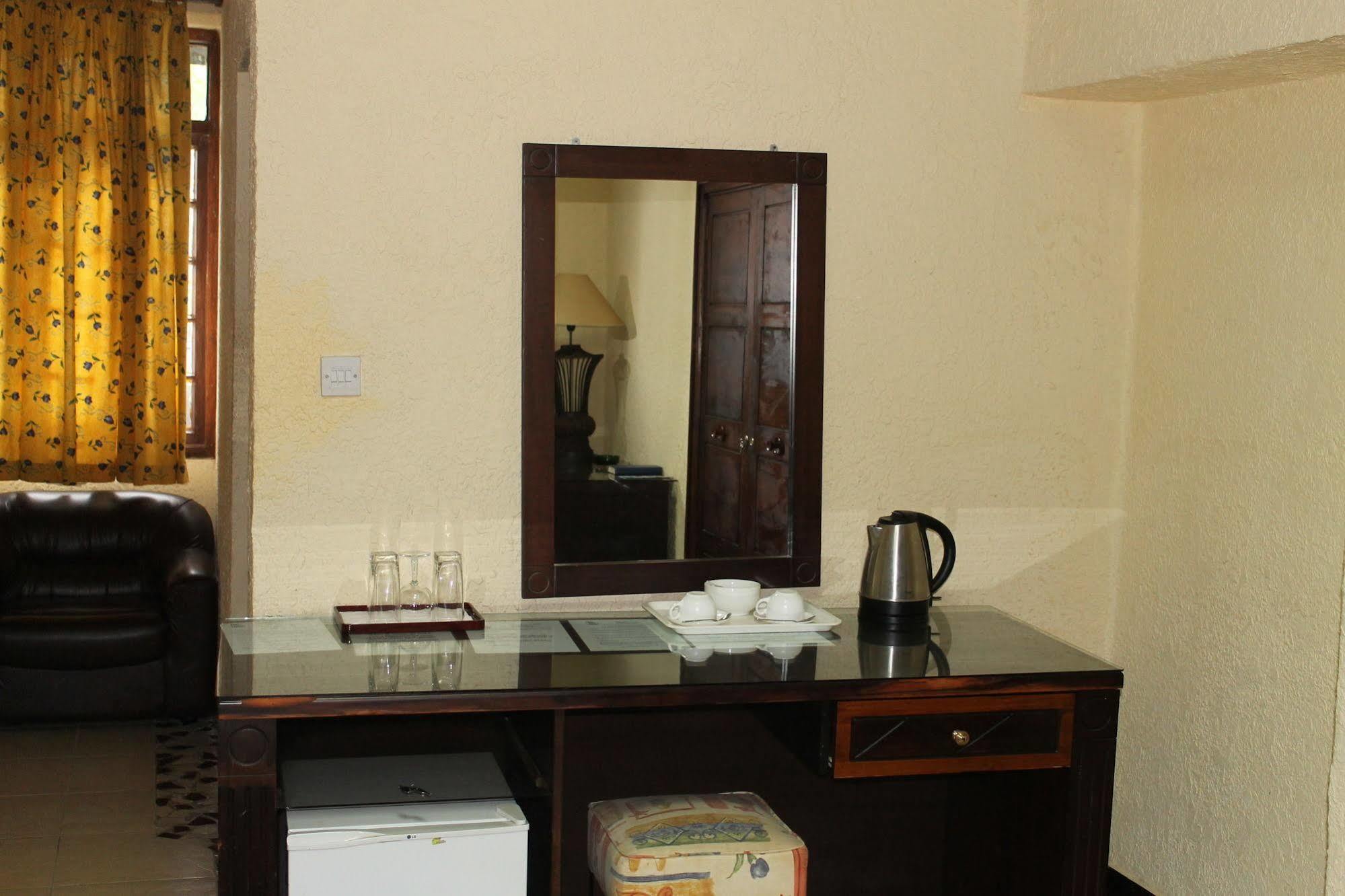 New Dodoma Hotel Eksteriør billede